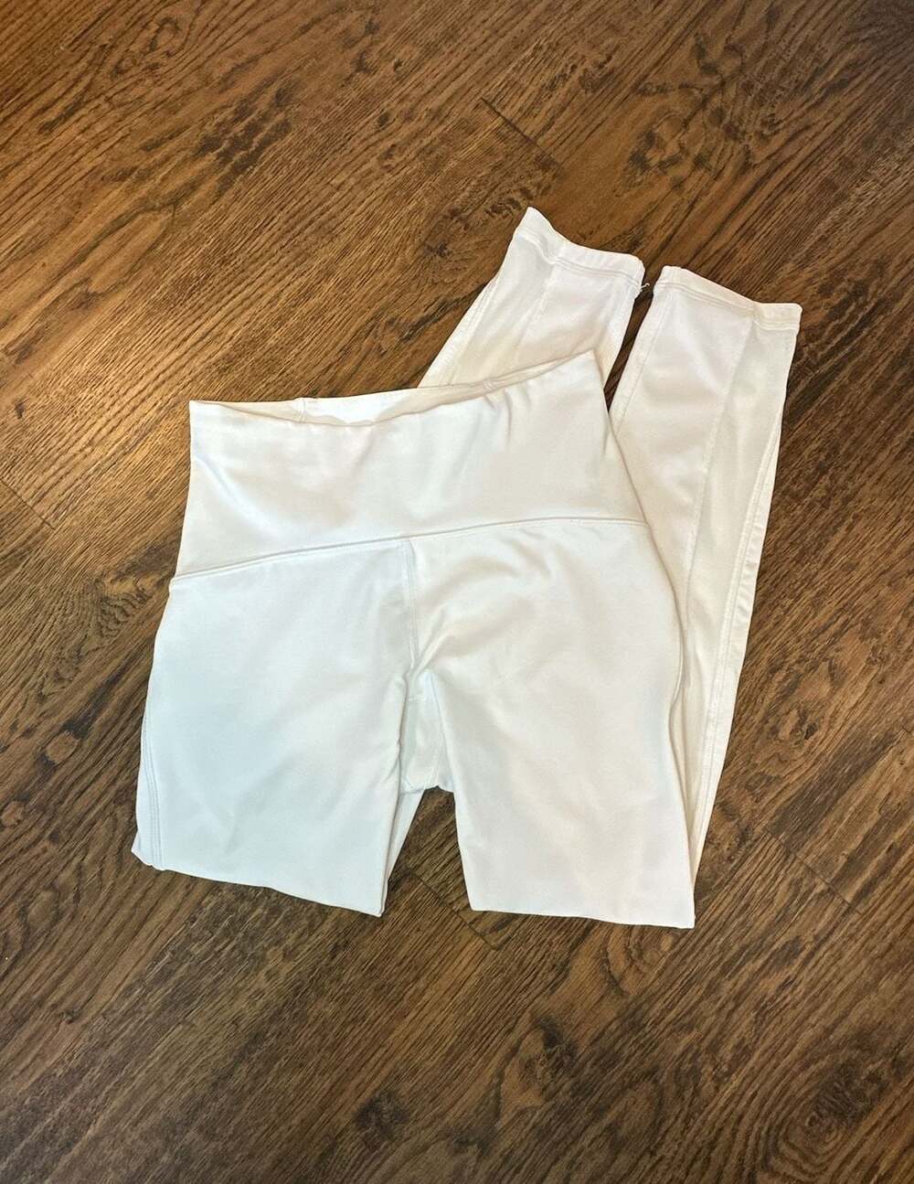 White Lululemon Leggings